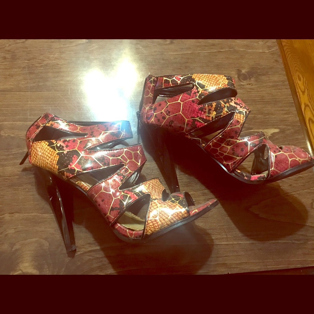 Pink/gold animal print heels